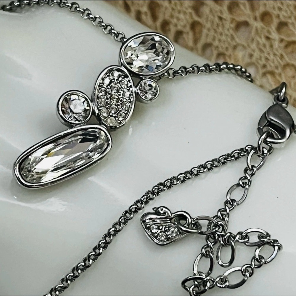 Swarovski Irregular Crystal Pendant Necklace Rhodium Plated Adjustable Chain